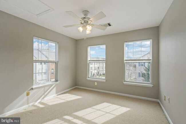 Building Photo - 20681 Waterfall Branch Terrace