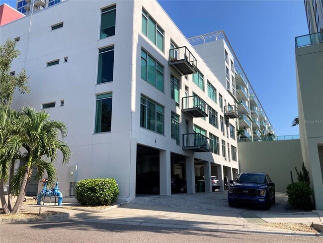 Building Photo - 101 N 12th St