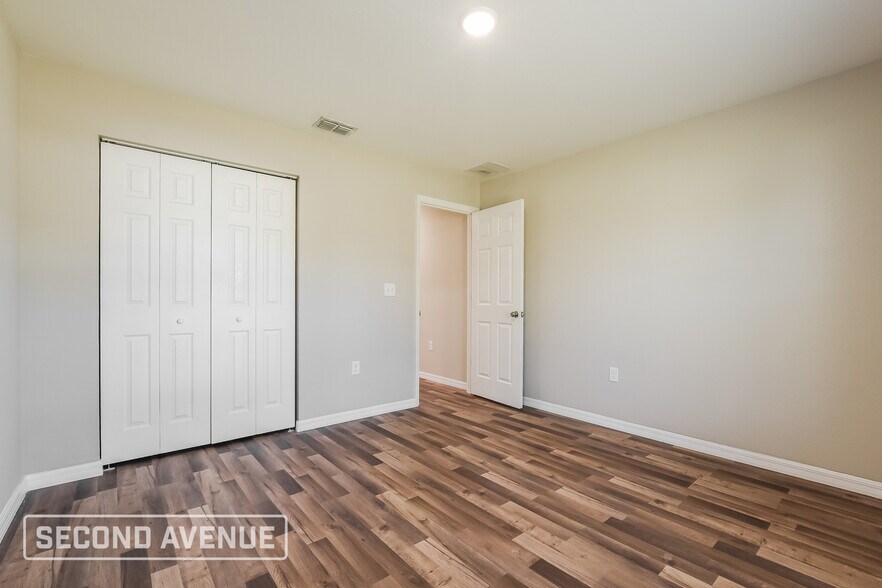 Building Photo - 17040 SW 22nd Terrace Rd