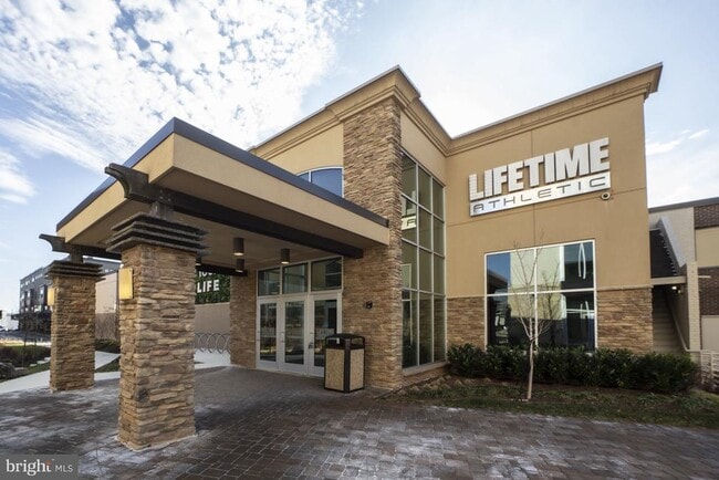 Building Photo - 1141 Fortune Terrace