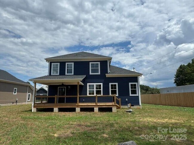 Building Photo - 8086 Blackwood Rd