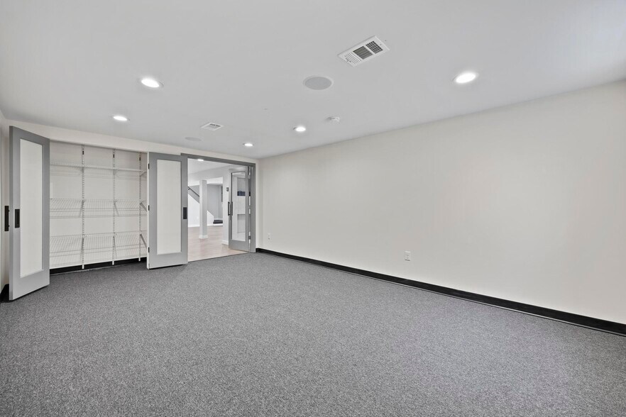 Building Photo - 8312 Savage Guilford Rd