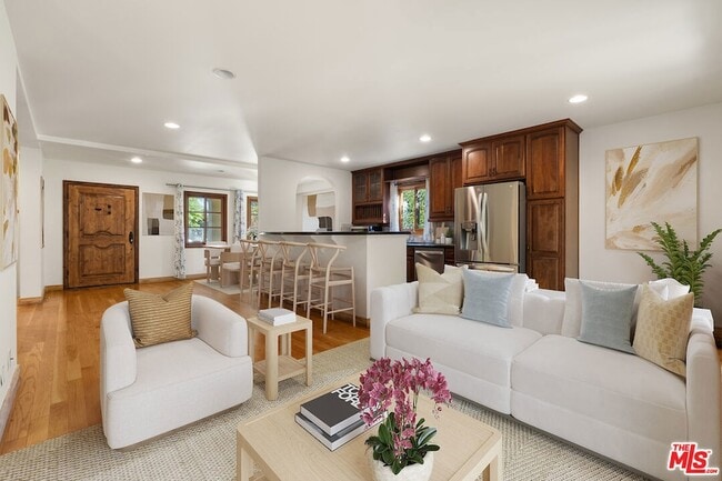 Building Photo - 7917 Westlawn Ave