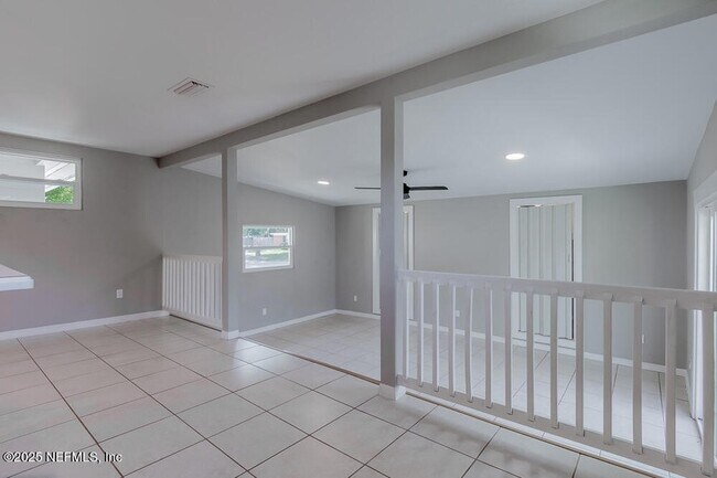 Building Photo - 5640 Coppedge Ave
