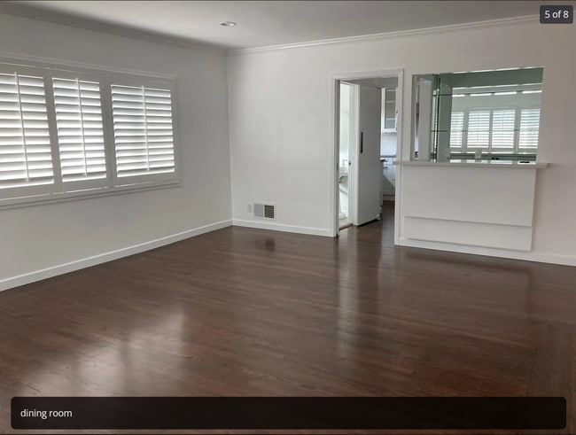 Building Photo - 349 S Linden Dr