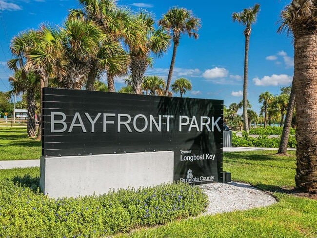 Building Photo - 1511 Gulf of Mexico Dr