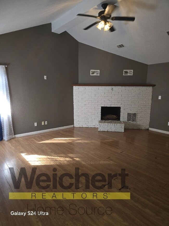 Building Photo - 606 Linda Ln