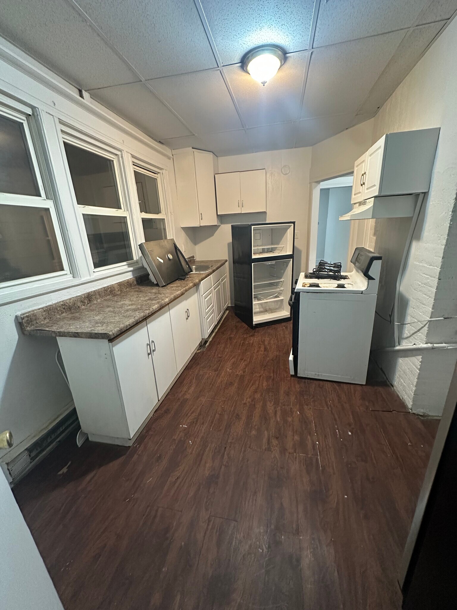 Building Photo - 96 N Essex Ave