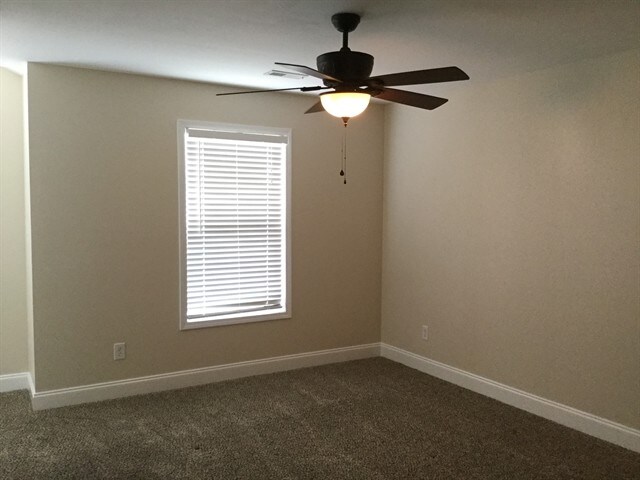 Building Photo - 5705 Parasol Ln