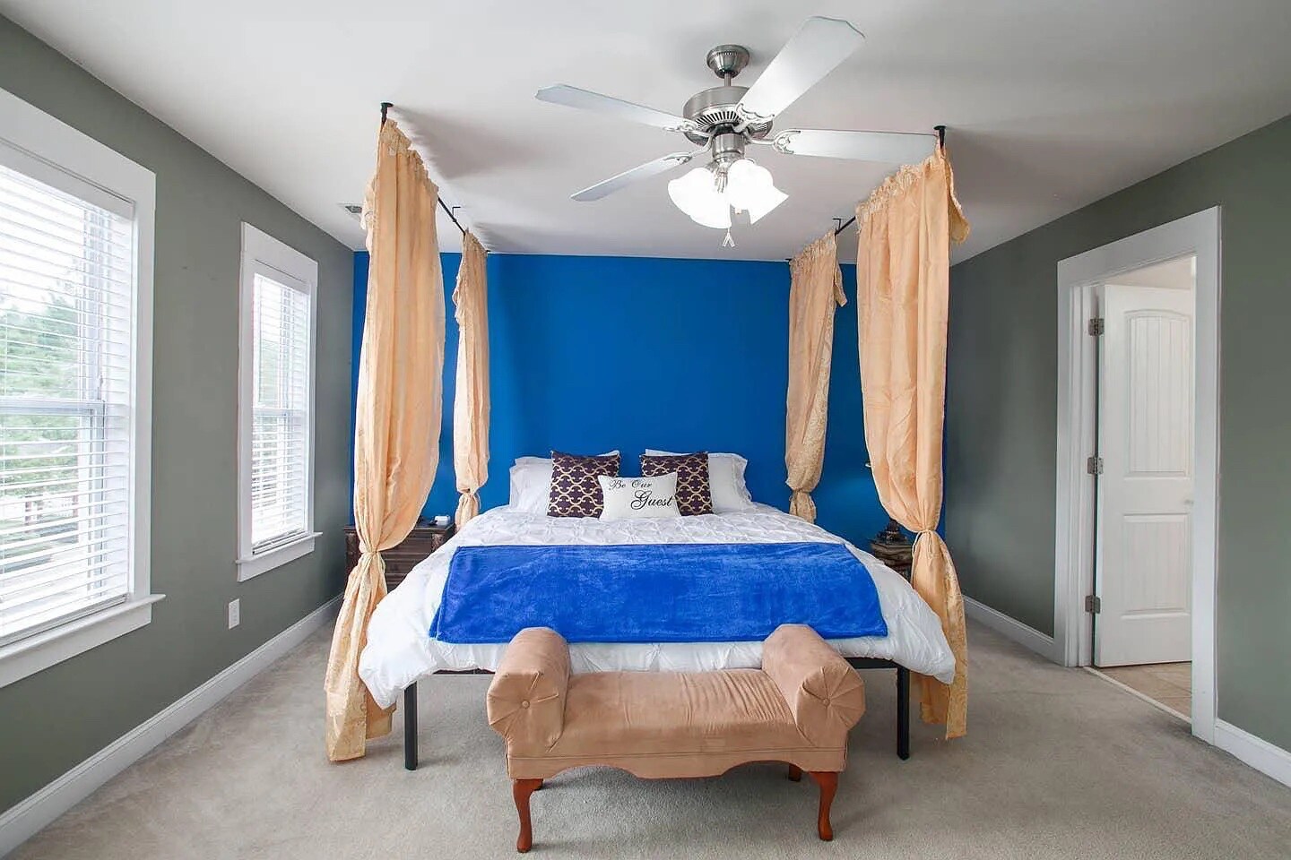 Building Photo - Room in House on Dubois Court