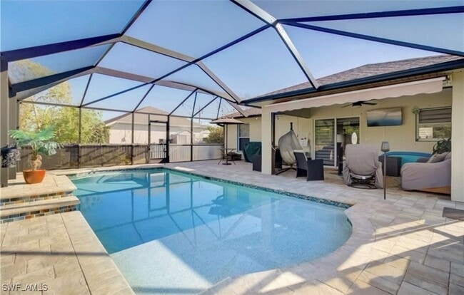 Building Photo - 836 Woodridge Cir
