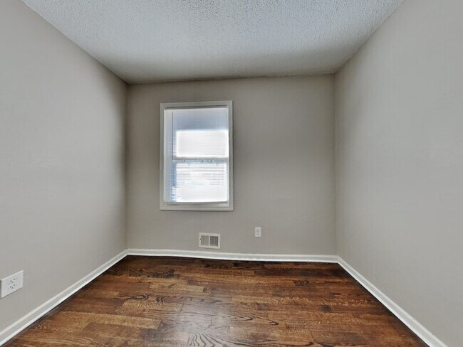 Building Photo - 8909 Stark Ave