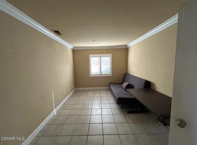 Building Photo - 12178 Edgecliff Ave
