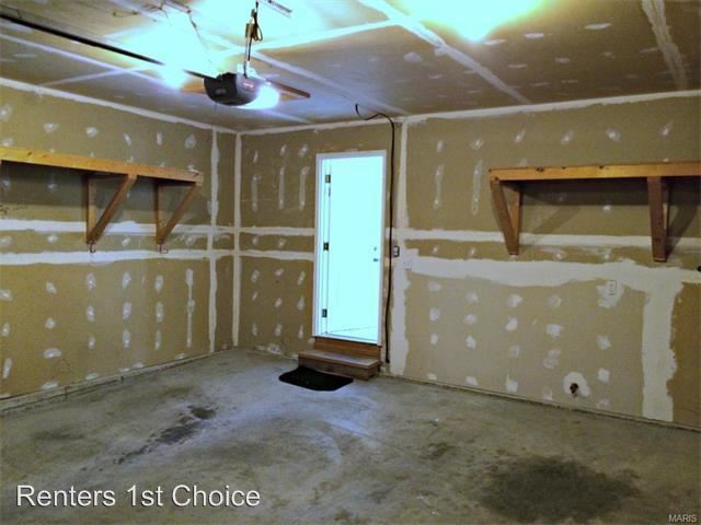 Building Photo - 3 br, 2.5 bath House - 13 Summerland