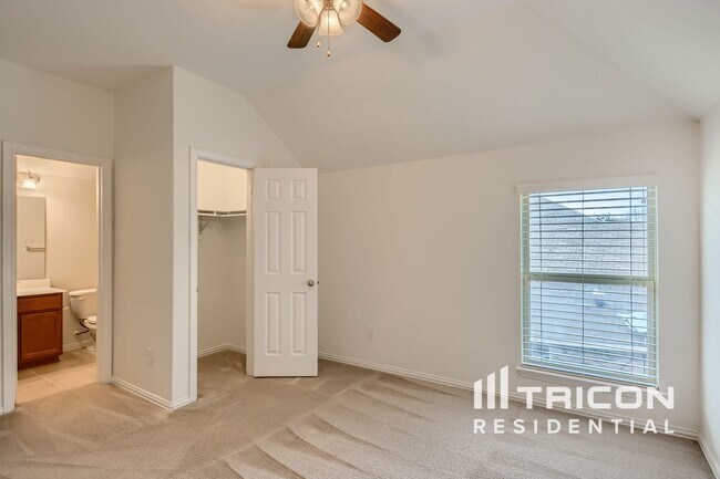 Building Photo - 5024 Kestrel Dr