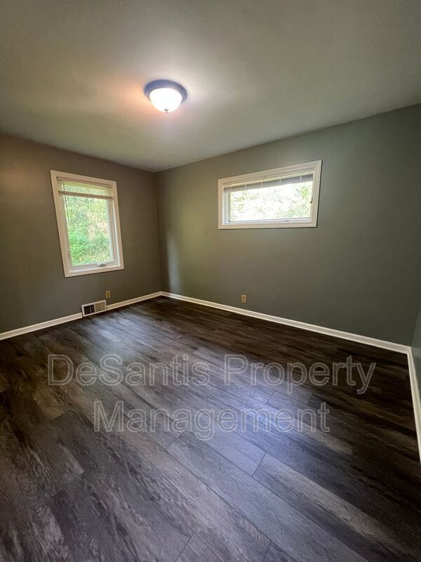 Building Photo - 20825 Rte 19