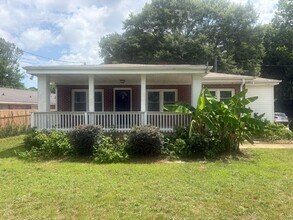 Building Photo - Your Next Home Awaits – Spacious Rental in a Convenient Location