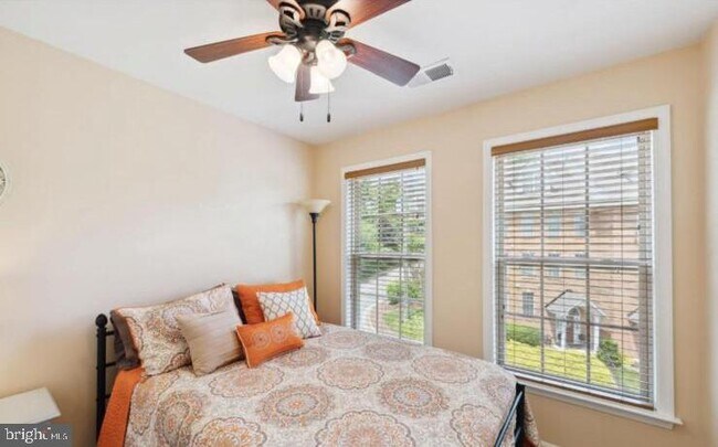 Building Photo - 1604 Sebring Ct