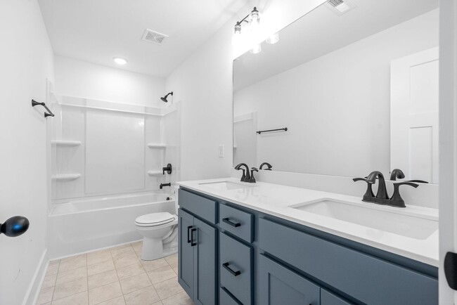 Building Photo - Luxury Townhome For Rent Near Billy Dunlop Park!