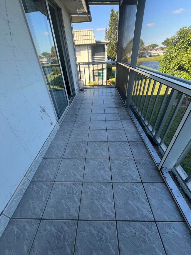 Building Photo - 88 Monaco Ct