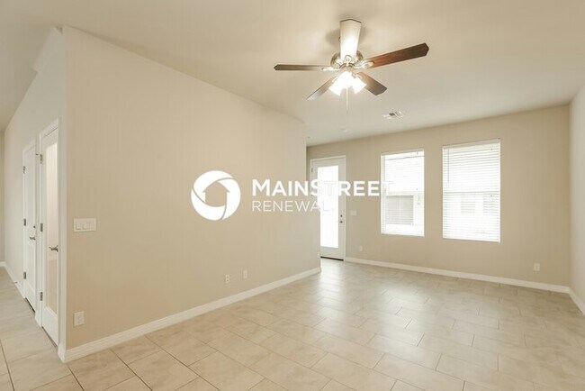 Building Photo - 3 Bedroom Pet-Friendly Home in Phoenix, AZ...