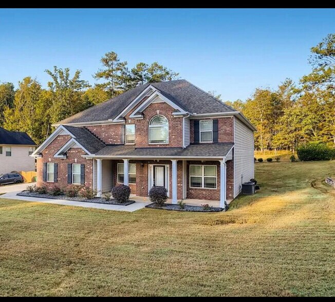 Primary Photo - 1432 English Manor Cir
