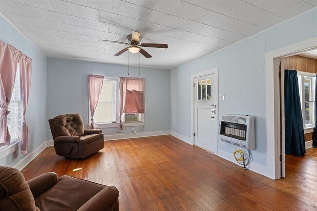 Building Photo - 408 S Gabriel St