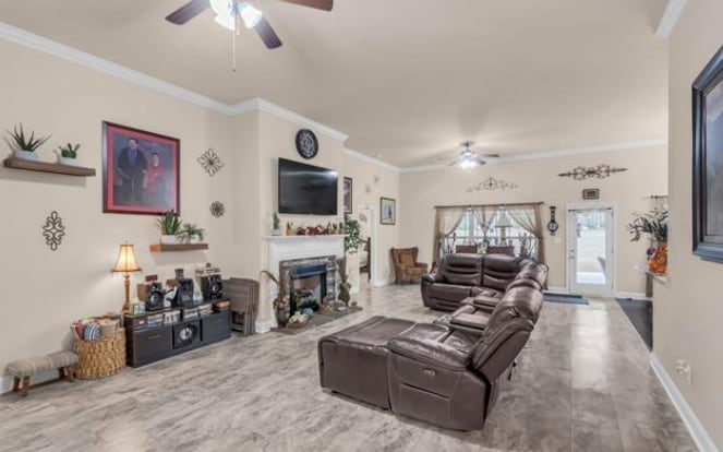 Building Photo - 117 Chesnut Heath Ct