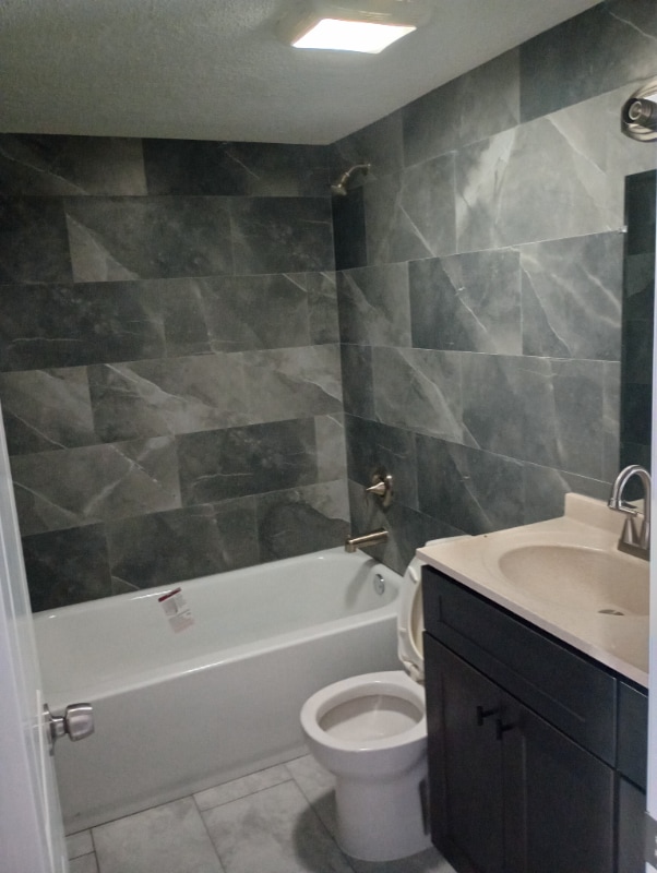 Building Photo - 1245 84th Ave N