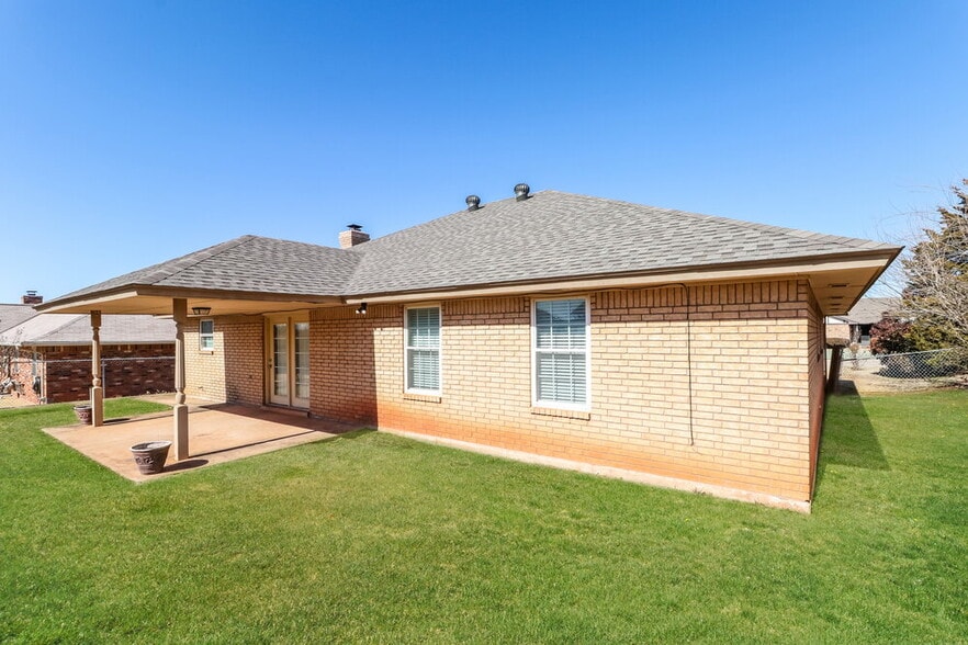 Building Photo - 5421 Sudbury Ln