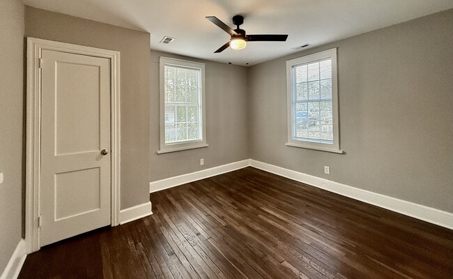 Building Photo - 1802 Guess Rd