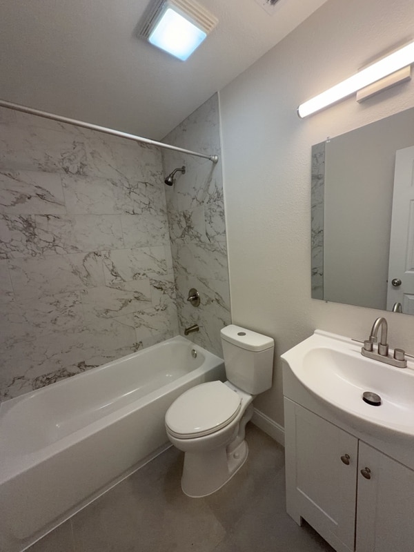 Building Photo - 536 Charles Ct