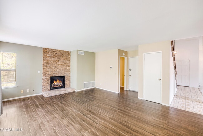 Building Photo - 3050 Wildwood Ave