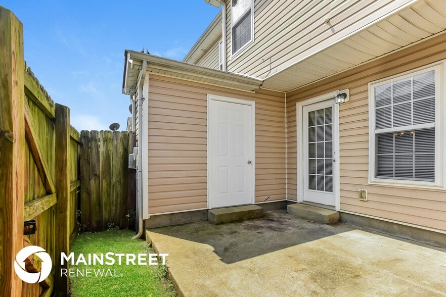Building Photo - 6058 Cullen Dr