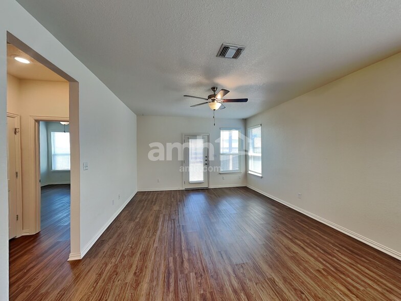 Building Photo - 280 Aspen Waters