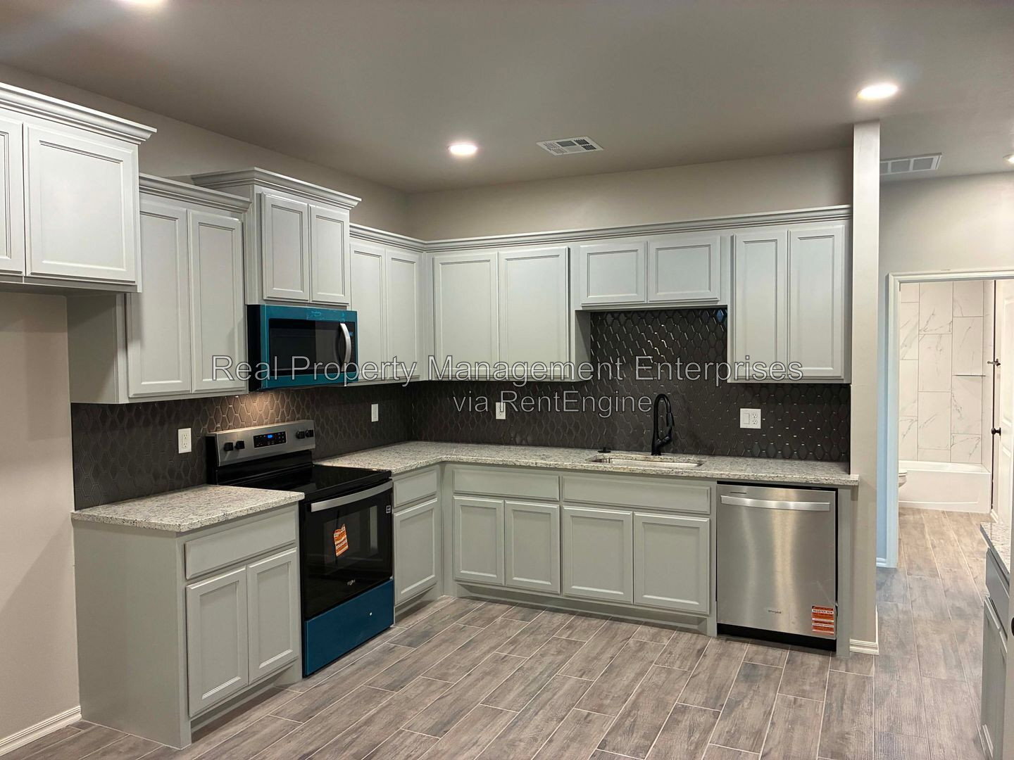 Building Photo - 2571 Gallant Fox Ter