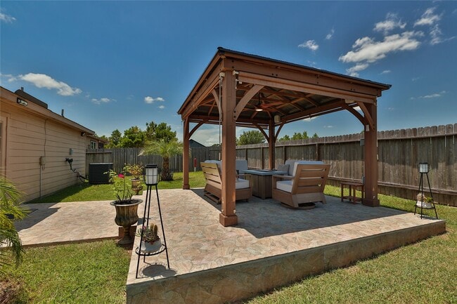 Building Photo - 22526 Threefold Ridge Dr