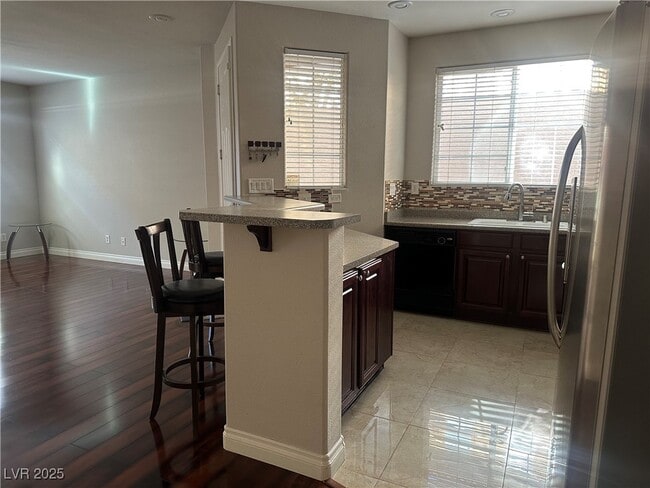 Building Photo - 6255 W Arby Ave