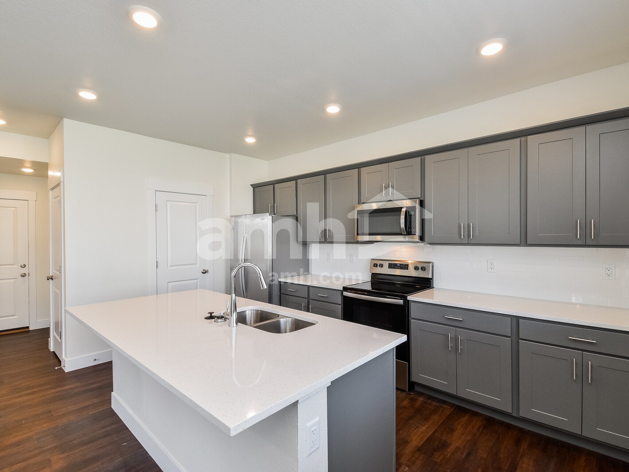 Building Photo - 7618 Mardale Ln