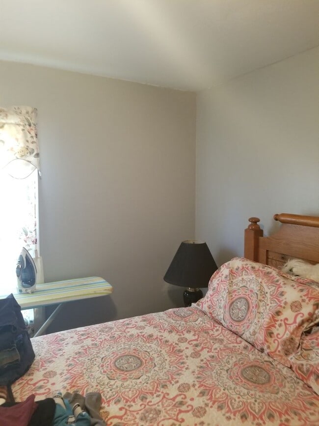 Building Photo - 126 Nelson Dr