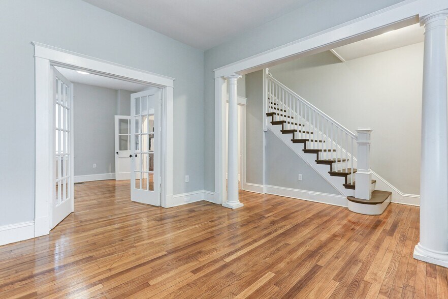 Building Photo - 421 Chimborazo Blvd