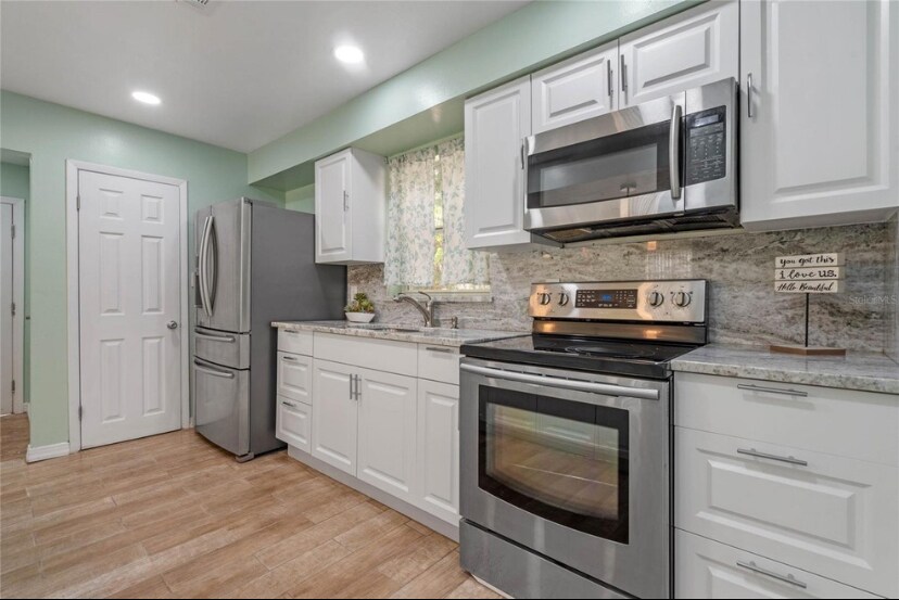 Building Photo - 308 N Prescott St