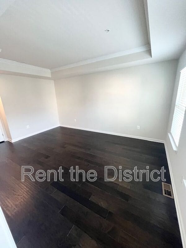 Building Photo - 3633 Jamison St NE