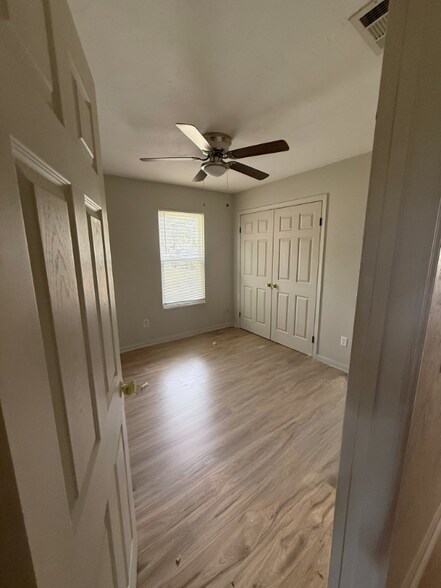 Building Photo - 1020 Longstreet Dr