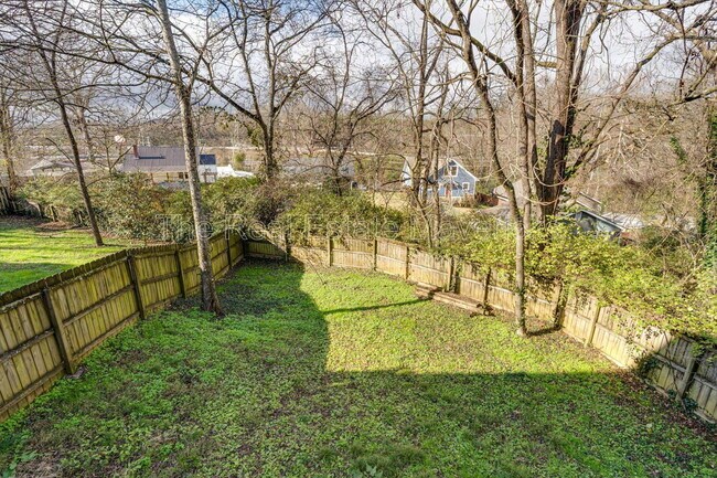 Building Photo - 1147 Coker Cir