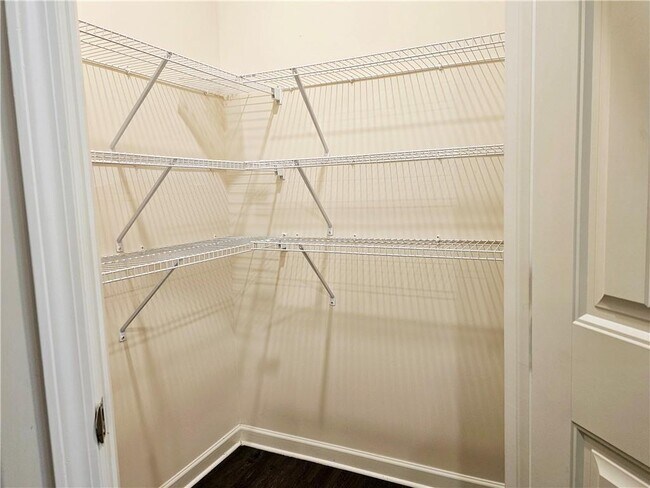 Building Photo - 274 Walnut Grv Wy