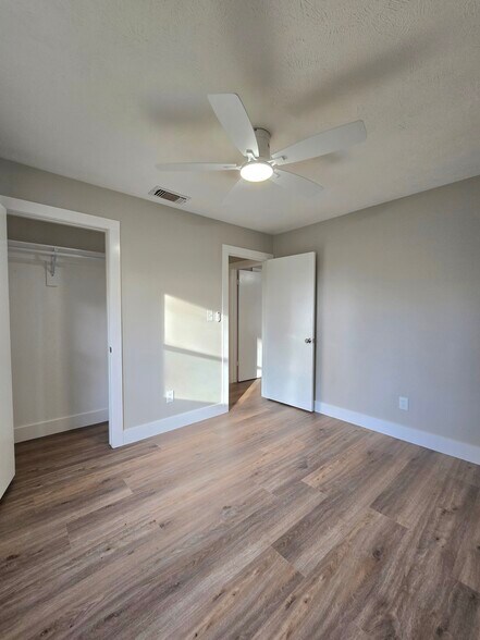 Building Photo - 8115 Tall Pine Ln