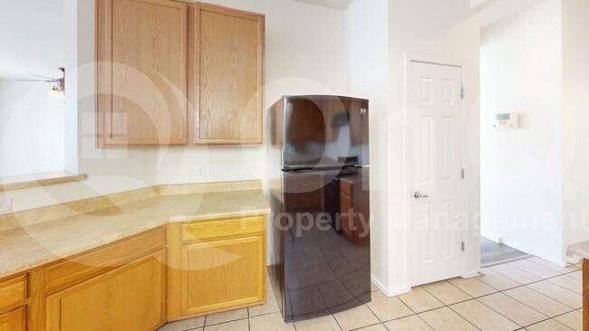 Building Photo - 1351 Burdock Dr S