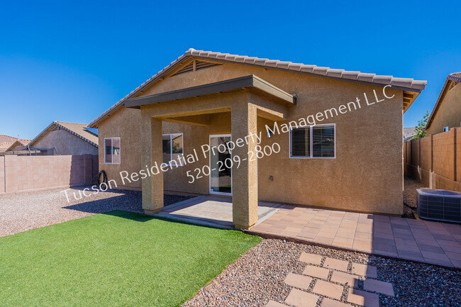 Building Photo - 17092 S Mesa Shadows Dr