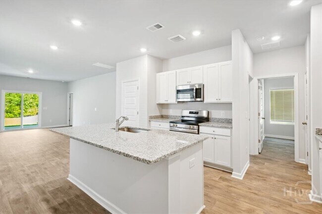 Building Photo - 150 Bottlebrush Dr